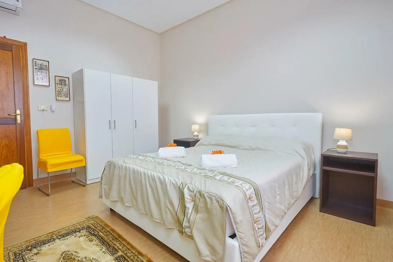 Bed & Breakfast Bed and Breakfast Sturzo 44 Palermo Italia